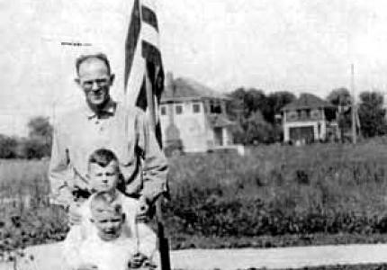 S.J. Bockstanz with sons John and Bruce, c. 1927