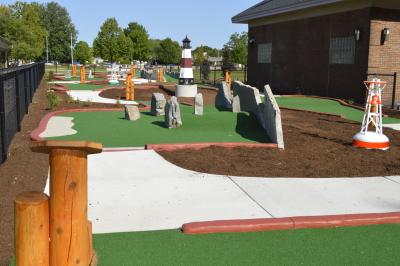 Miniature golf course