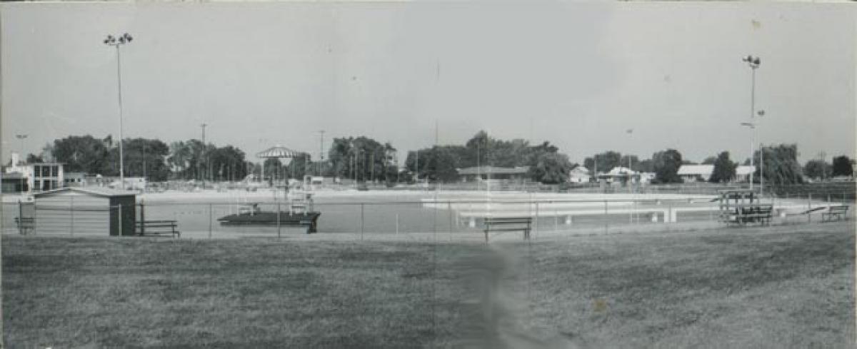 Old pool at Lake Front Park c. 1969  1