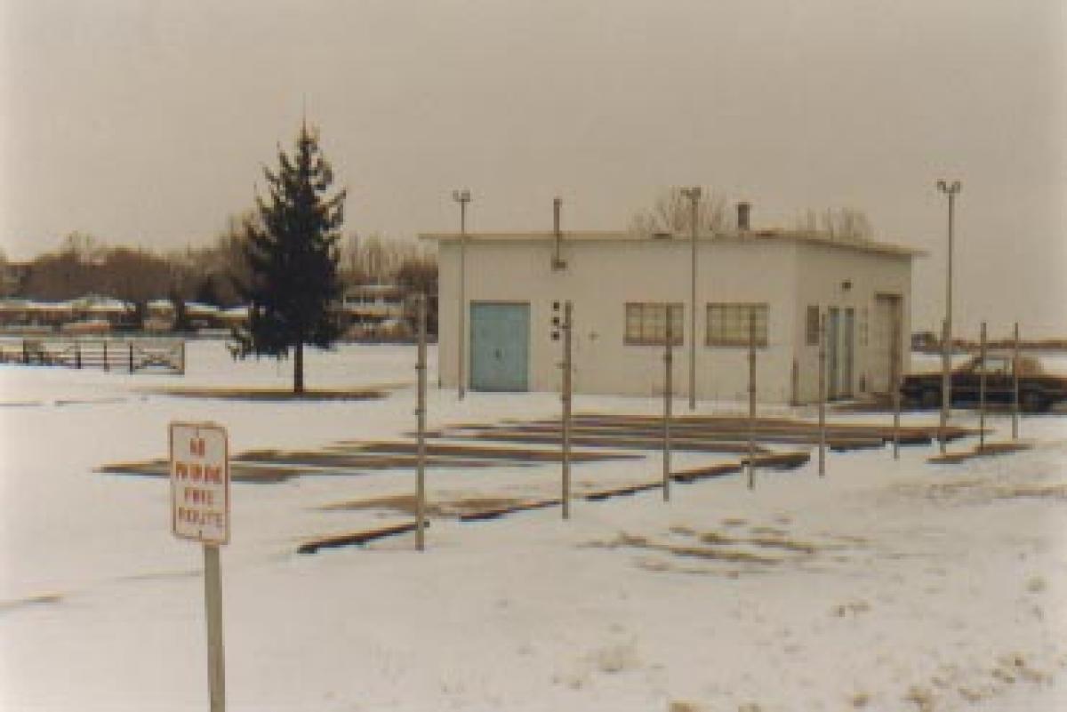 Lake Front Park Bath House Area c. 1987