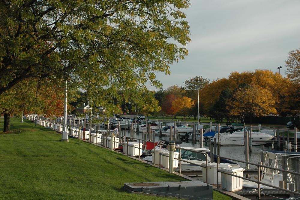 Harbor and Marina Information Grosse Pointe Woods Michigan