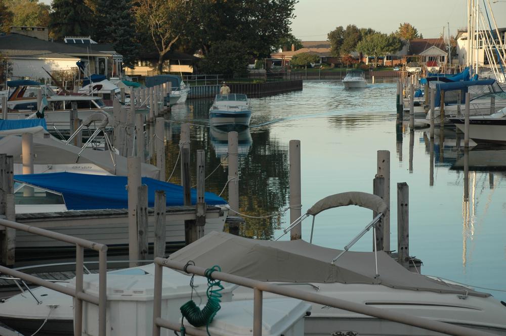 Harbor and Marina Information Grosse Pointe Woods Michigan