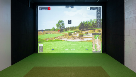 Golf Simuator Now Open at Lake Front Park!